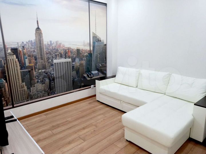 2-к. квартира, 40 м², 10/18 эт.