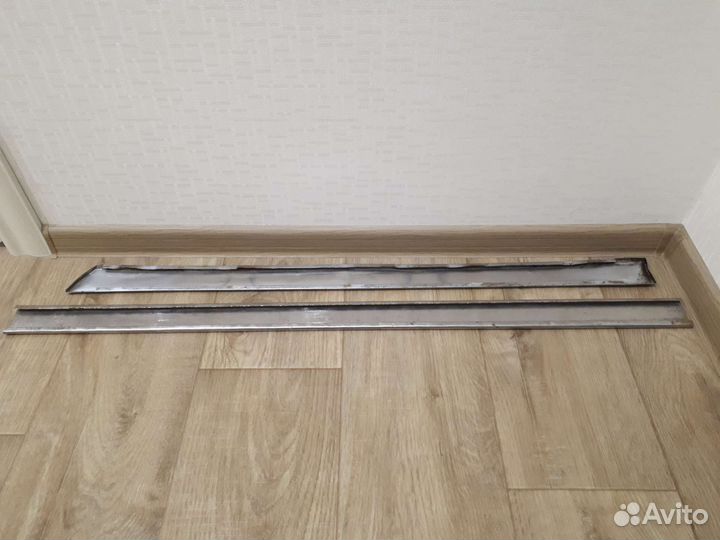 Молдинг передней пассажирской двери газ-21 Волга