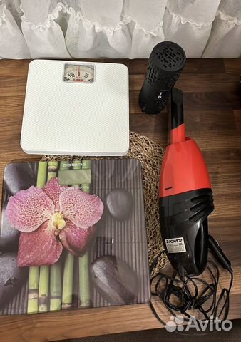 Весы напольные, колонка USB, пылесос автомобильный