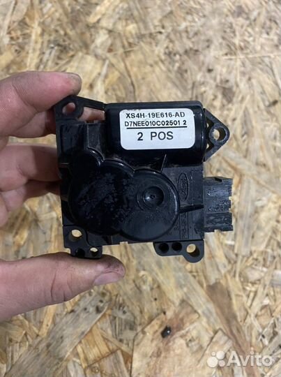 Моторчик заслонки печки ford focus 1