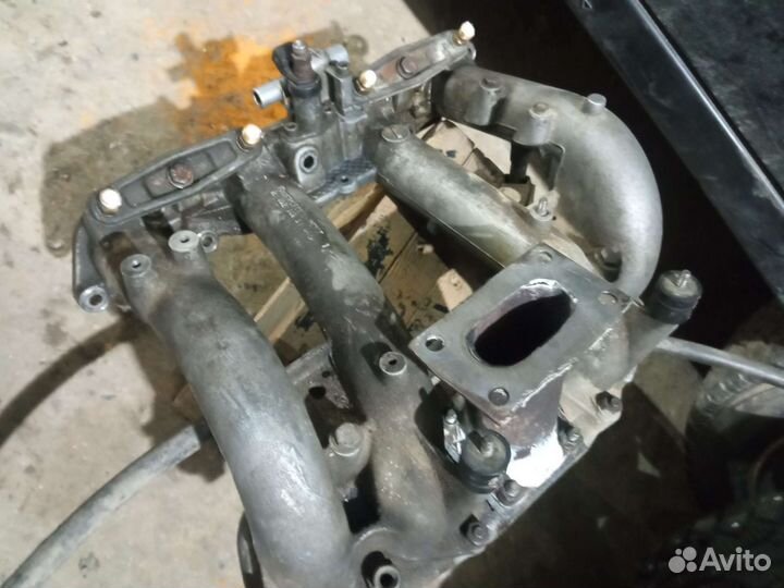 Коллектор мерседес под карбюратор