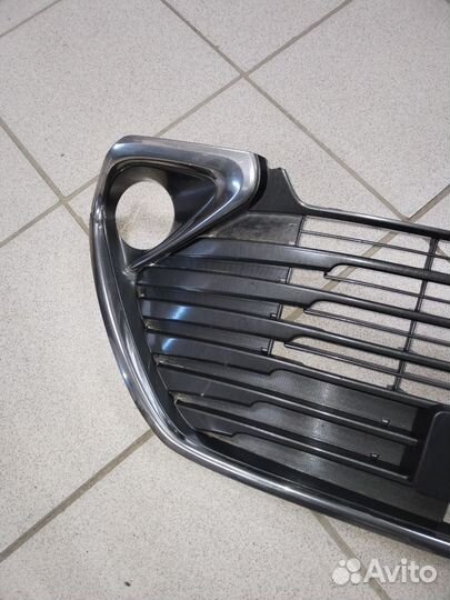 Решётка переднего бампера тойота камри xv55