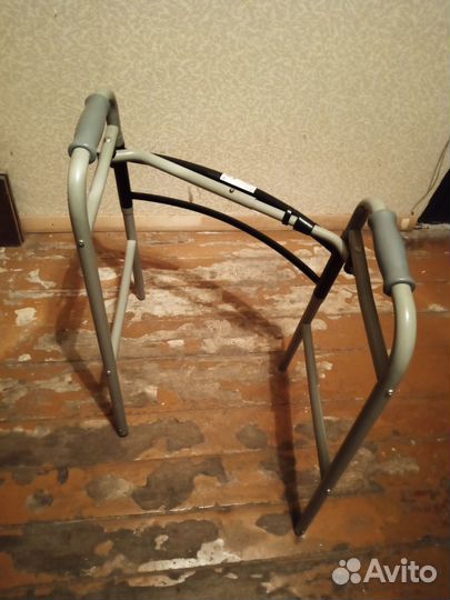 Ходунки шагающие для взрослых