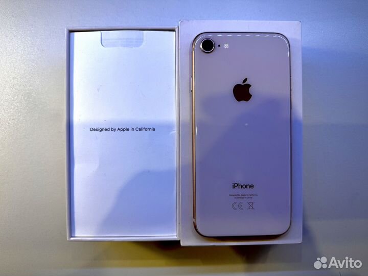 iPhone 8, 64 ГБ