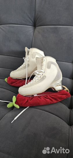 Фигурные коньки edea ice fly 240