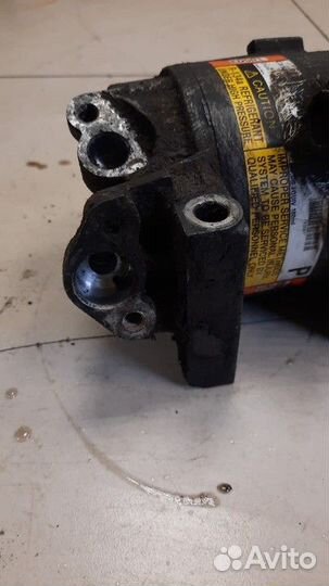 Компрессор кондиционера Nissan Almera