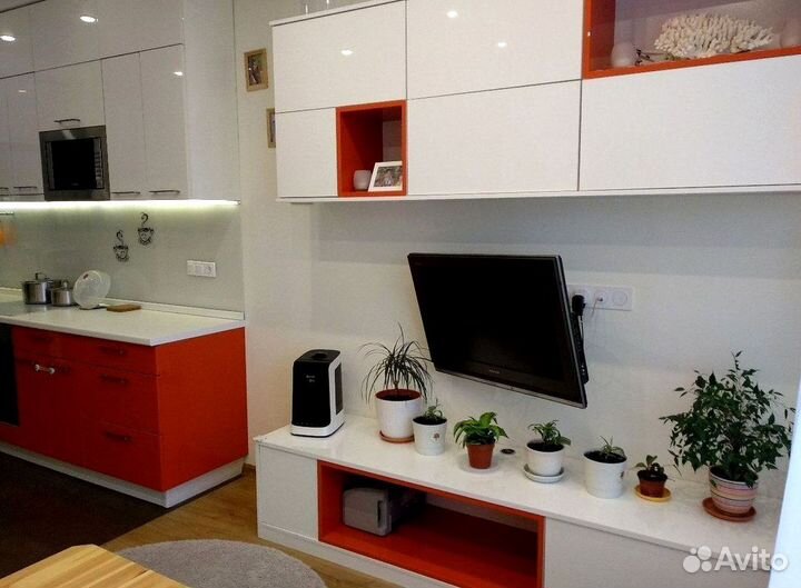 Кухня в потолок на заказ