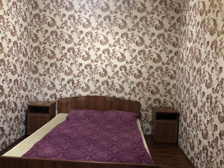 2-к. квартира, 55 м², 1/3 эт.