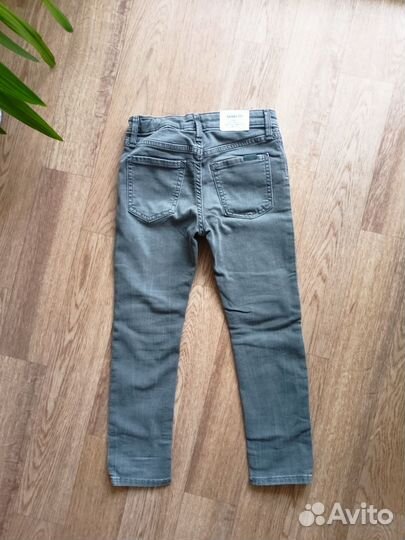 Новые джинсы Н&М для мальчика 116 размер