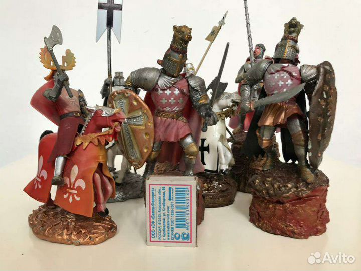 Солдатики рыцари пластик