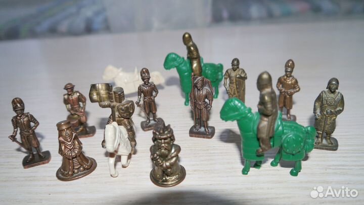 Солдатики металлические. Ландрин. Киндер