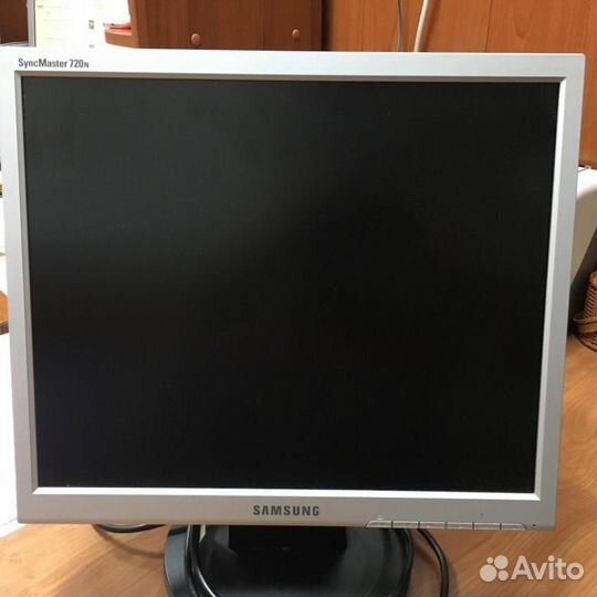 Samsung ЖК монитор Master 710N - 17