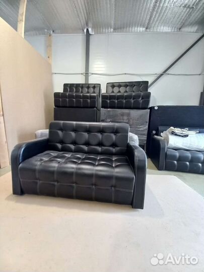 Диваны кожаные