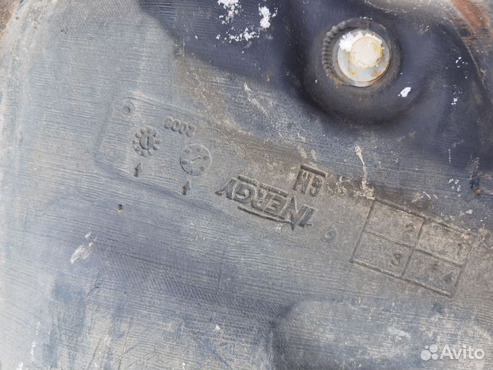 Бак Опель Корса D