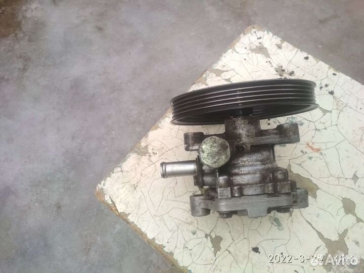 Насос гур на Митсубиси Лансер 9