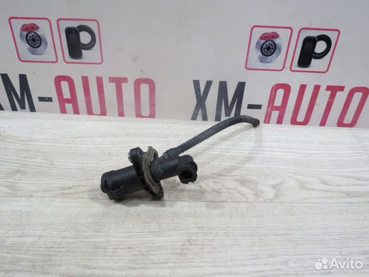 Главный цилиндр сцепления Skoda Fabia