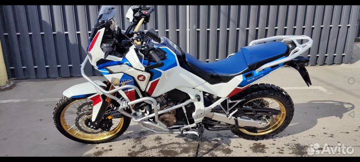 Honda africa twin CRF1100A4