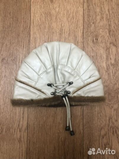 Зимняя кожаная шапка