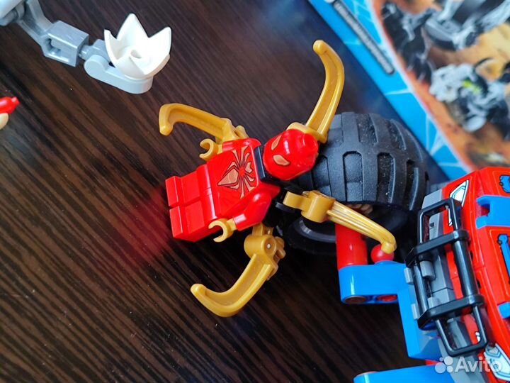 Лего марвел 76151