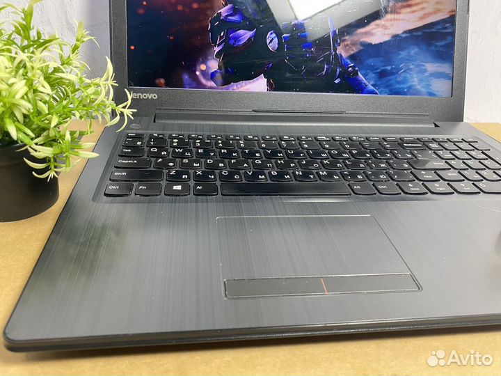 Игровой ноутбук Lenovo 12gb/ssd/920M