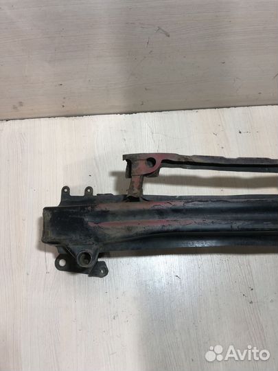 Усилитель переднего бампера Шкода Октавия А5