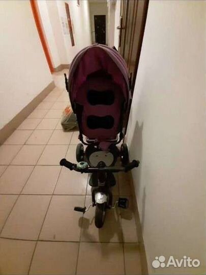 Трехколесный детский велосипед с ручкой бу