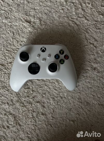 Xbox One s 1tb с двумя джойстиками