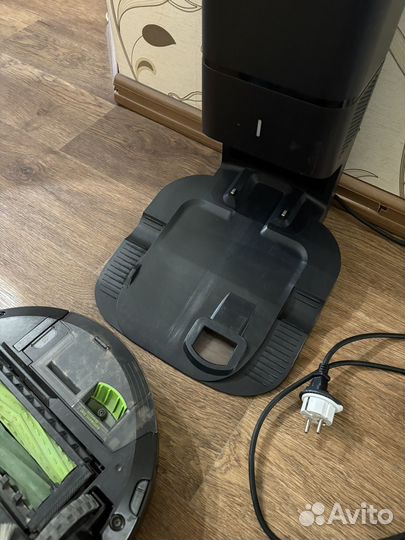 Робот пылесос irobot roomba i7