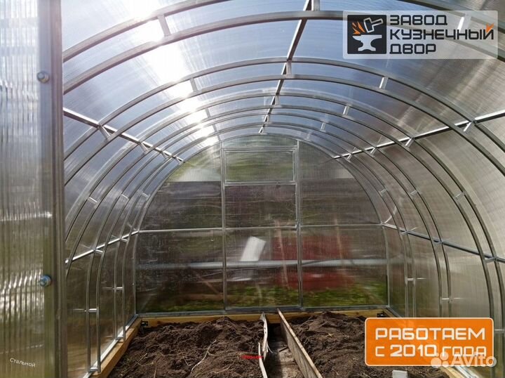 Теплица с монтажом из поликарбоната