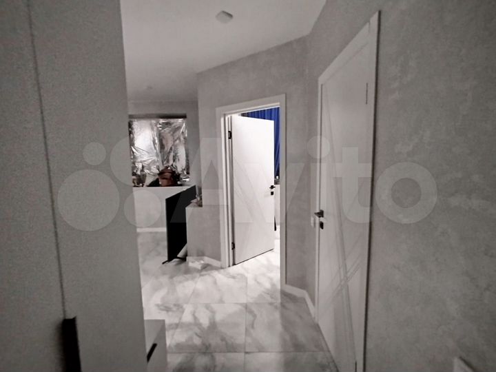 Дом 198 м² на участке 6 сот.