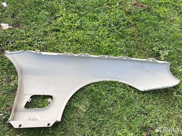 Переднее левое крыло новое Мерседес sl 5.5