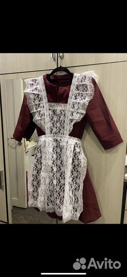 Платье с фартуком на последний звонок