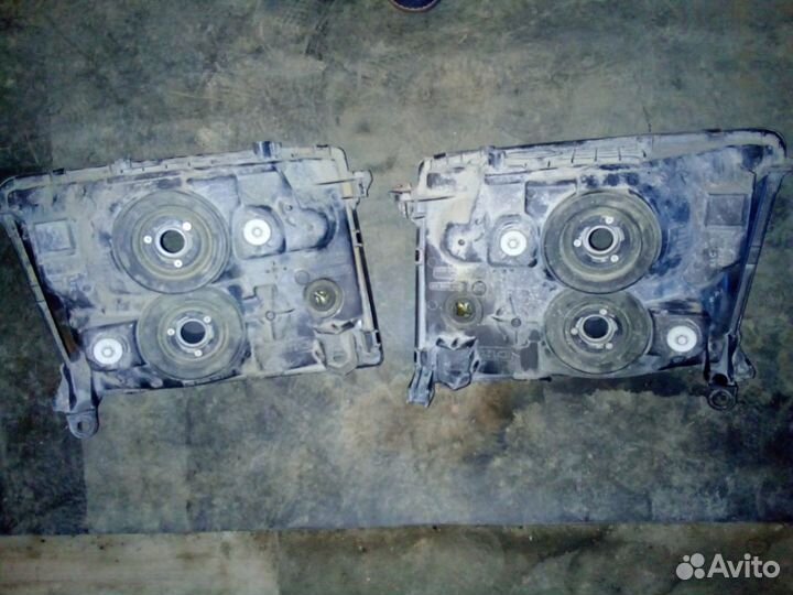 2-Фары на toyta крузак