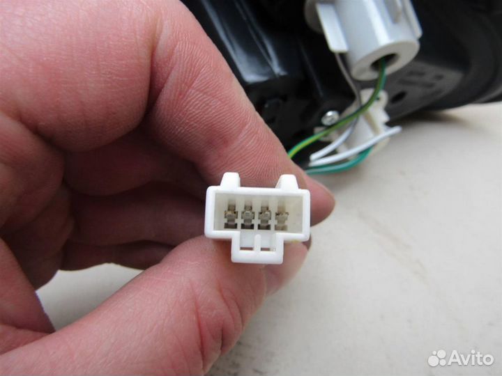 Фонарь задний наружный левый Nissan Almera N15 19