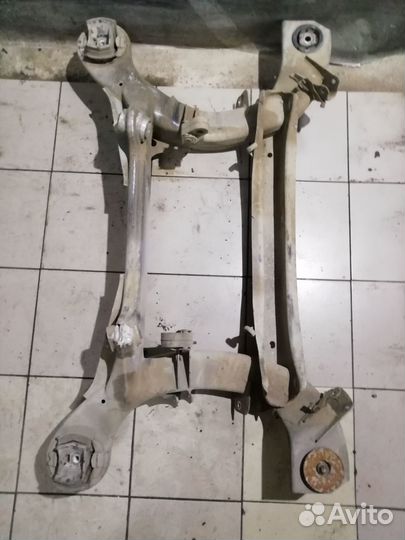 Подрамник задний в сборе Mercedes W220