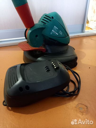 Триммер Bosch art 26 li