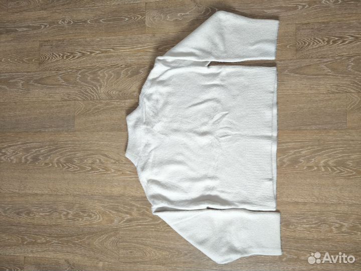 Свитер женский