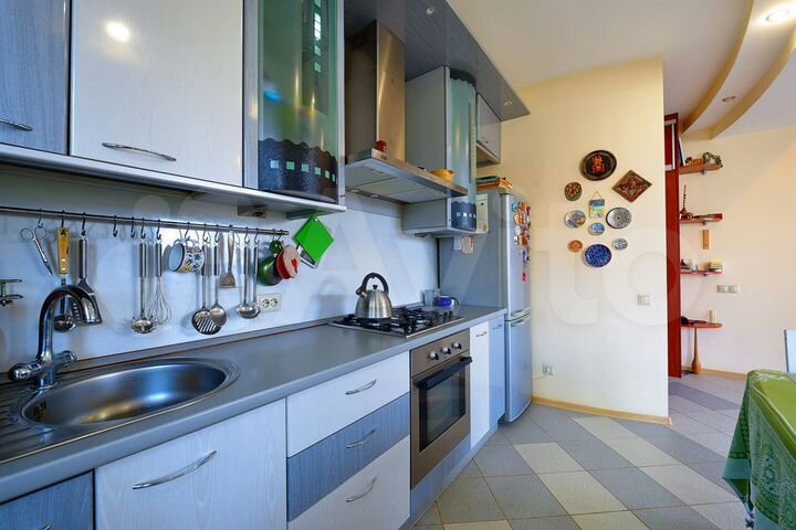 2-к. квартира, 65 м², 4/6 эт.