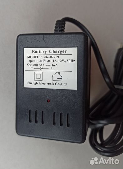 Сетевой адаптер (блок питания)