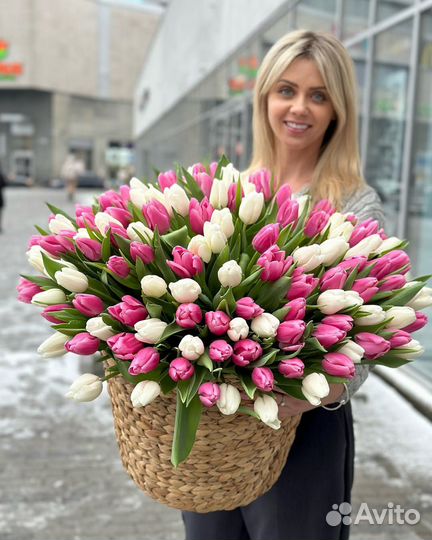 Тюльпаны в корзине цветы