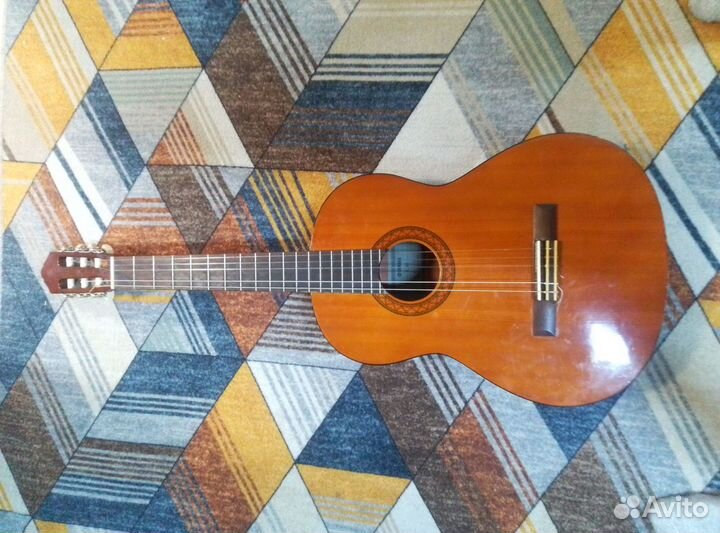 Классическая гитара yamaha c40