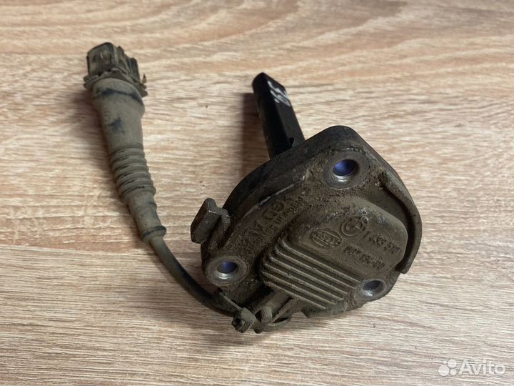 Датчик уровня масла BMW