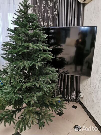 Елка искусственная