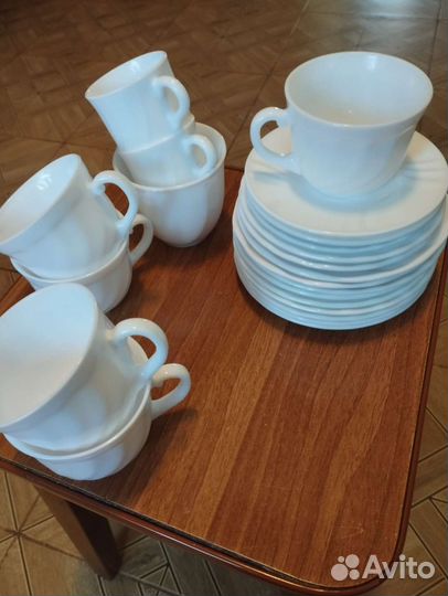 Чашки с блюдцем