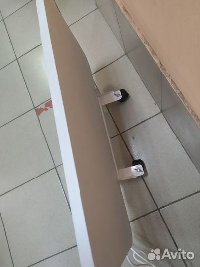 Кварцевый обогреватель 500 ватт + подставка