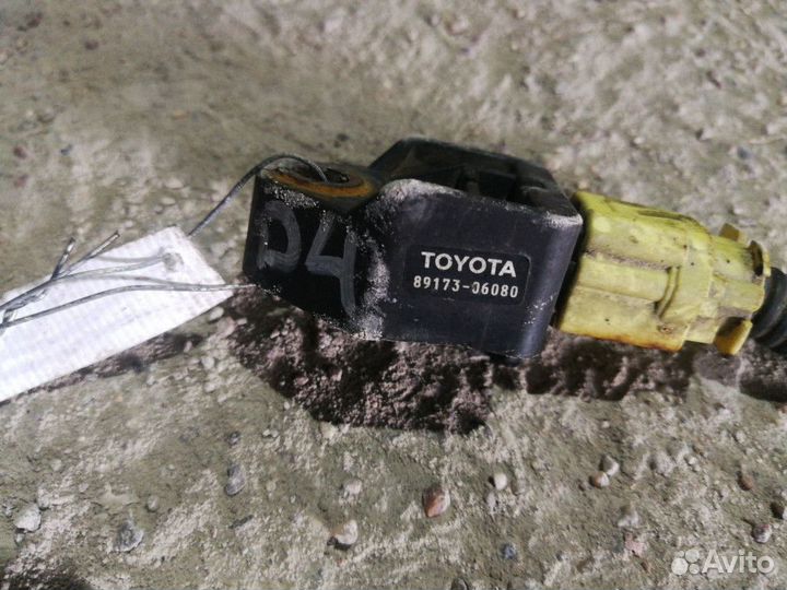 Датчик удара Toyota Solara 2