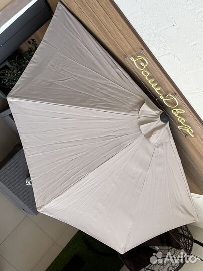 Уличный зонт для кафе и дачи