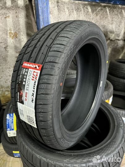 RoadX RXMotion U11 225/45 R18 95W