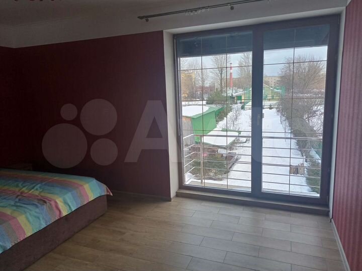 Комната 22 м² в 4-к., 2/2 эт.