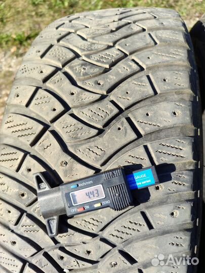 Dunlop SP Winter Ice 03 235/45 R18